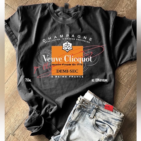 Tops - Veuve Champagne black Tshirt